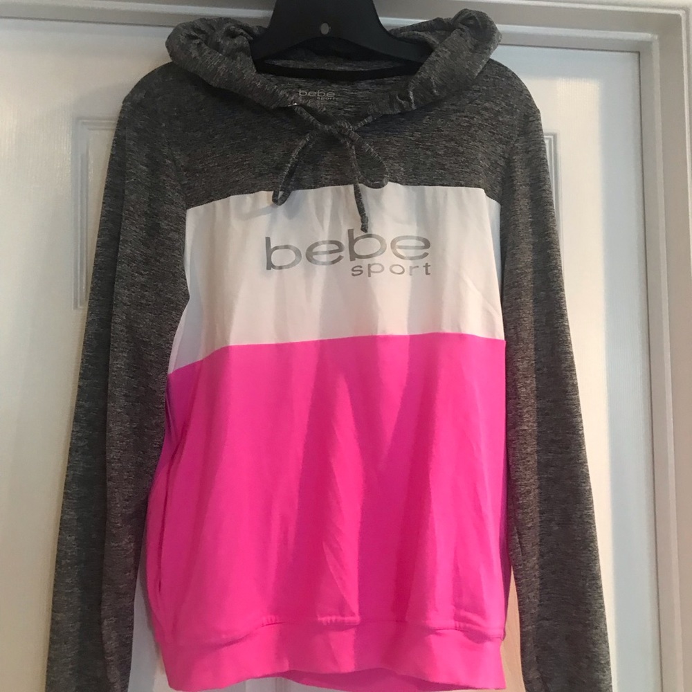 Light weight pullover hoodie